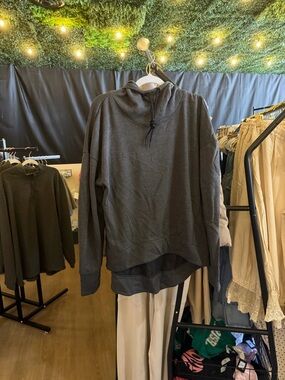 Marc New York Charcoal Gray Hooded Sweatshirt A072